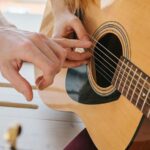 Desafíos al aprender a tocar instrumentos: cómo superarlos